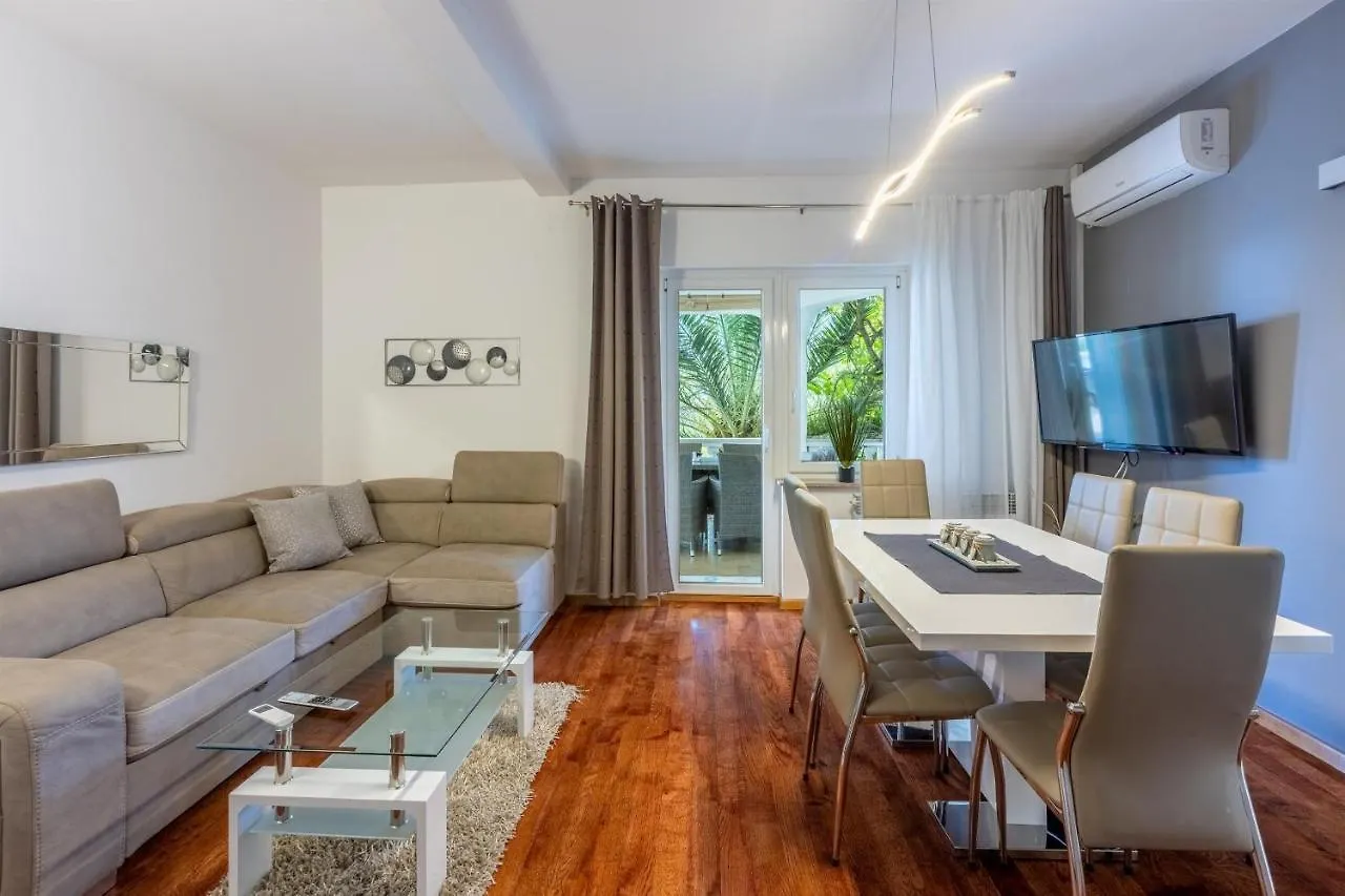 Apartment Villa Zdenka 크리크베니카