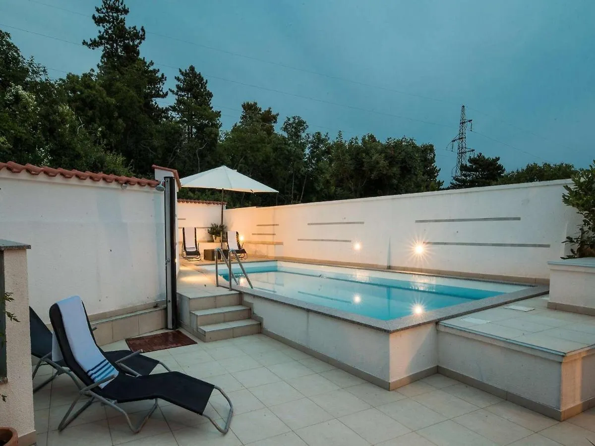 Apartment Villa Zdenka 크리크베니카